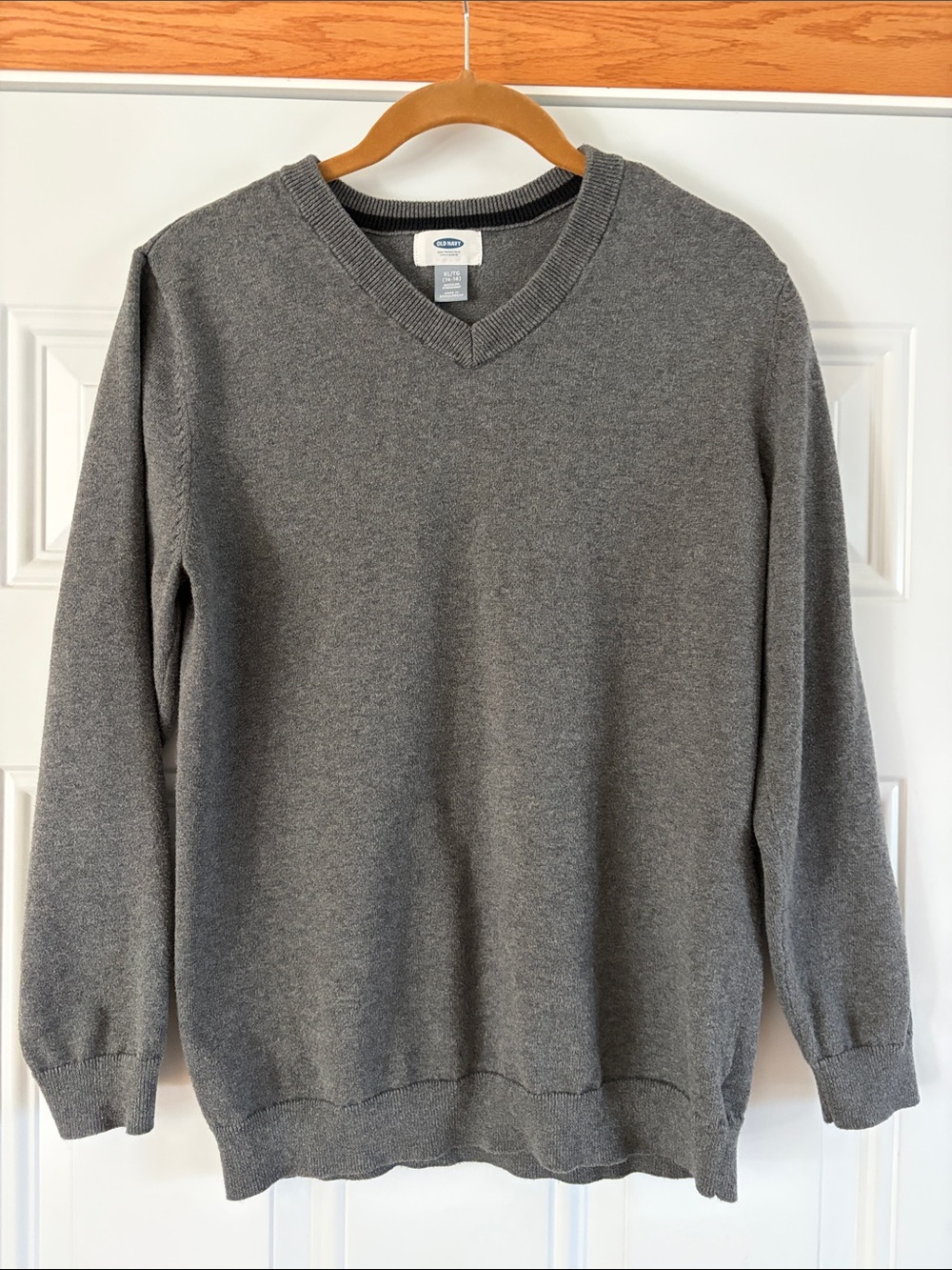 Old Navy Boys Charcoal Gray V-Neck Sweater